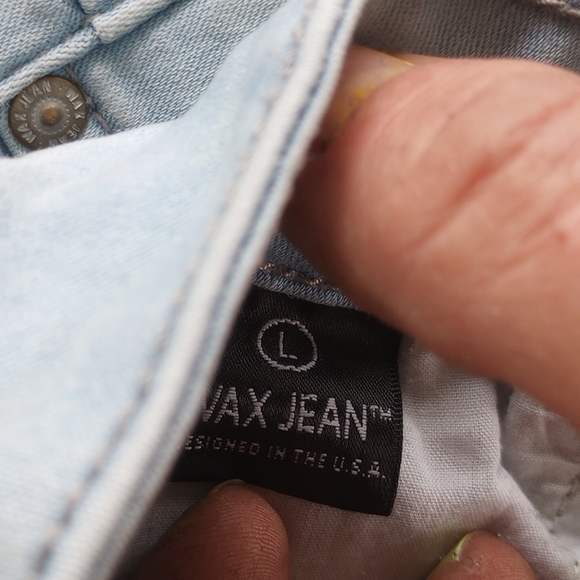 🟢BOGO🟢Wax Jean "BUTT I LOVE YOU" Shorts - Picture 3 of 4